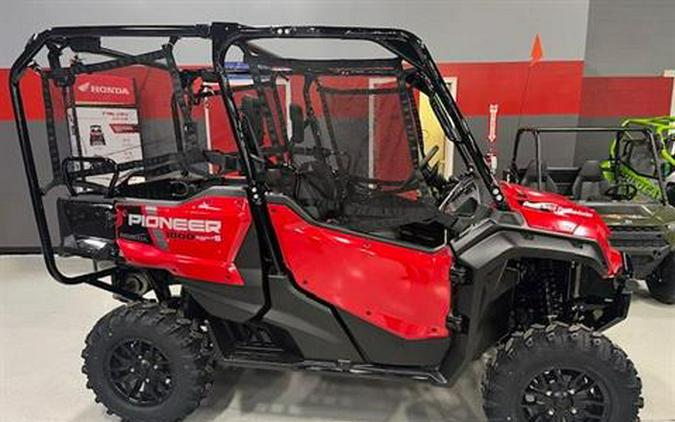 2024 Honda Pioneer 1000-5 Deluxe