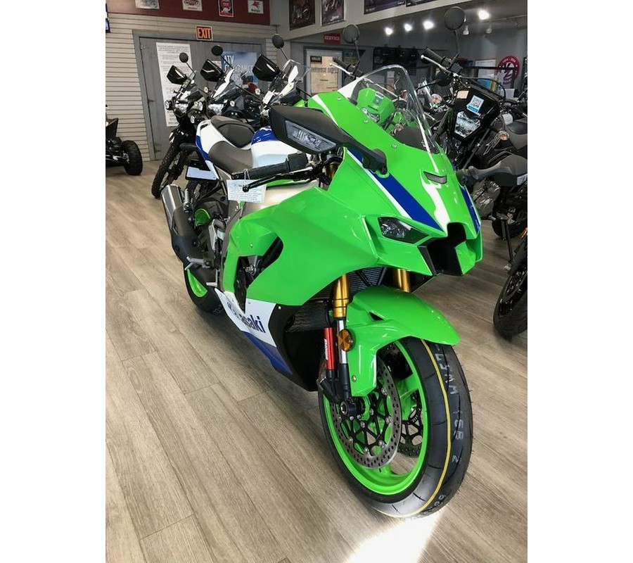 2024 Kawasaki Ninja® ZX™-10R 40th Anniversary Edition ABS