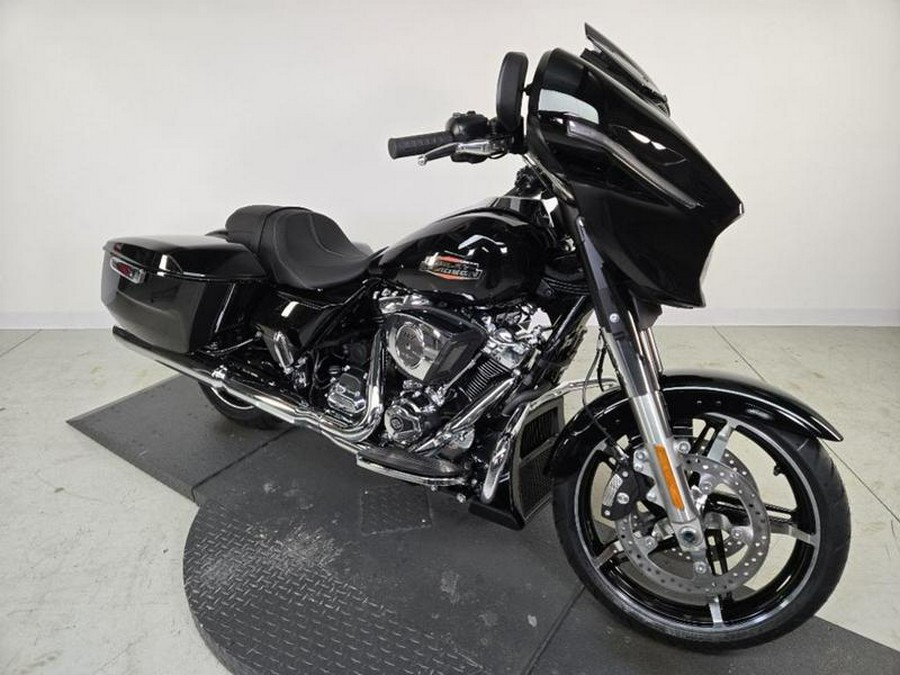 2025 Harley-Davidson® FLHX - Street Glide®