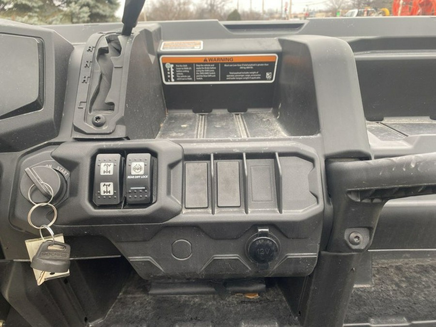 2025 Can-Am Defender MAX DPS HD10