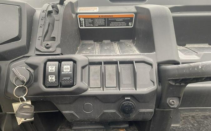 2025 Can-Am Defender MAX DPS HD10