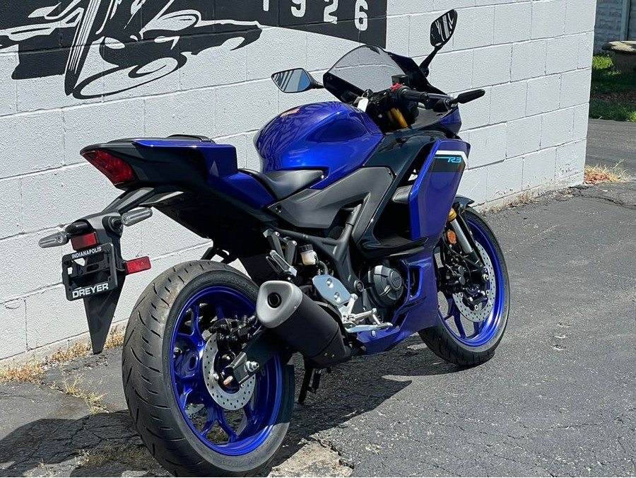 2025 Yamaha YZFR3 R3