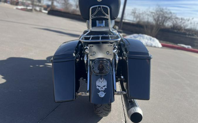 2006 Harley-Davidson® Road King Custom FLHRSI BLACK PEARL 620178