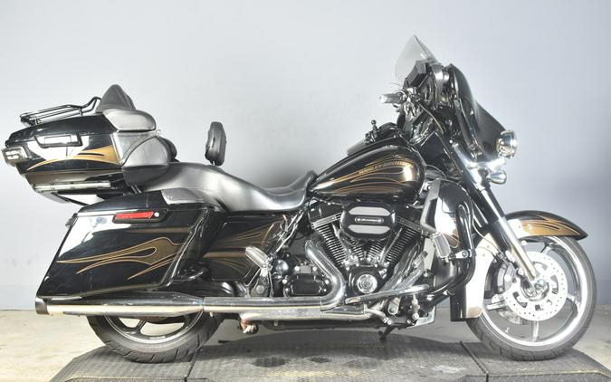 2015 Harley-Davidson CVO Street Glide motorcycles for sale - MotoHunt