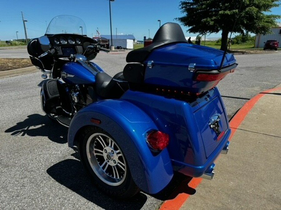 2024 Harley-Davidson Tri Glide Ultra Blue Burst