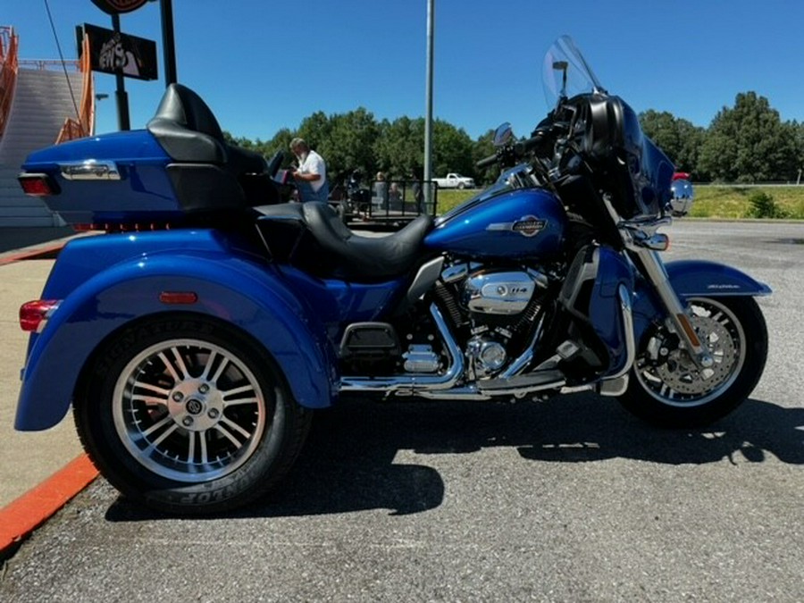 2024 Harley-Davidson Tri Glide Ultra Blue Burst