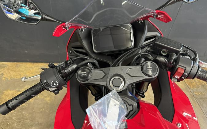 2026 Honda CBR650R E-Clutch