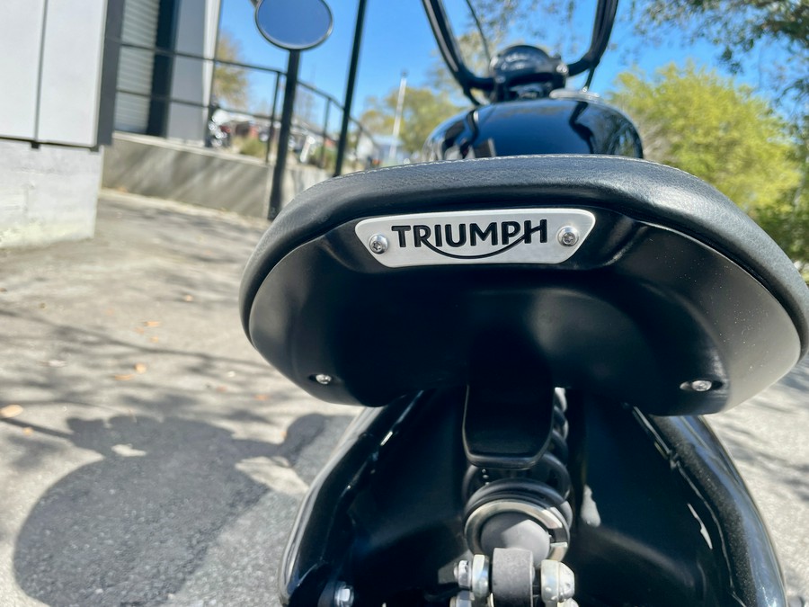 2020 Triumph Bonneville Bobber Black