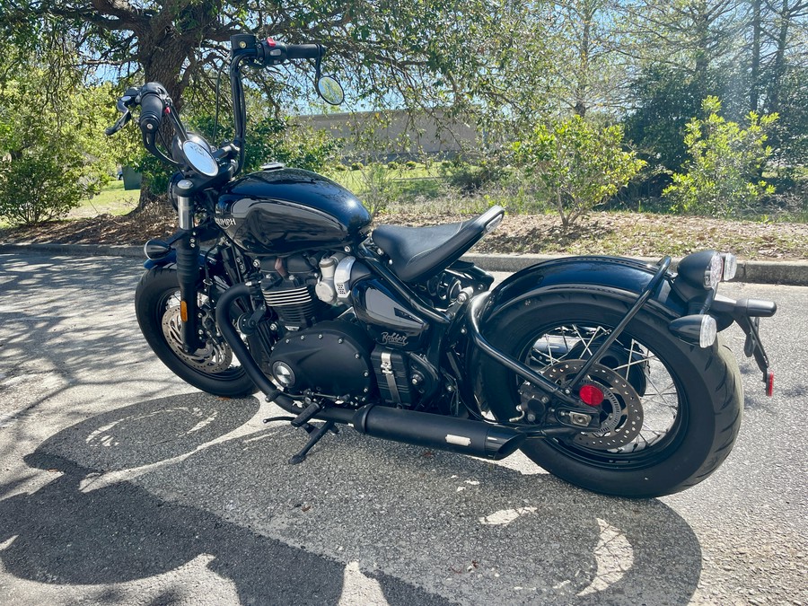 2020 Triumph Bonneville Bobber Black