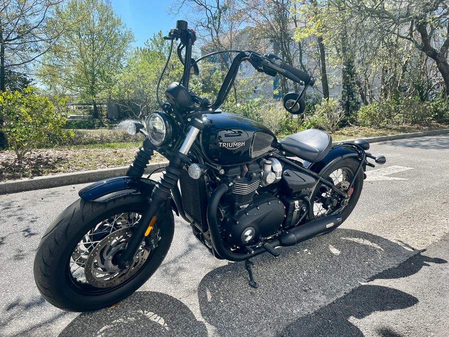 2020 Triumph Bonneville Bobber Black