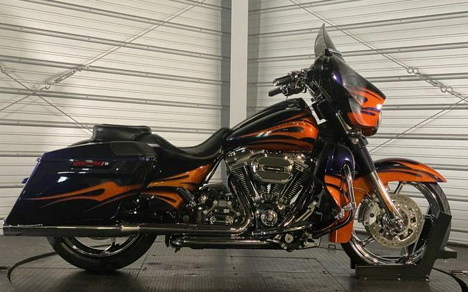 2015 Harley-Davidson® FLHXSE - CVO™ Street Glide®