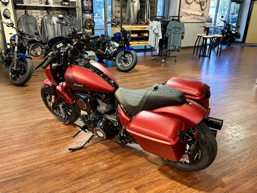 2025 Indian Motorcycle® Sport Chief RT Sunset Red Smoke