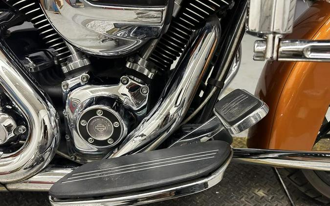 2015 Harley-Davidson® FLHXS - Street Glide® Special