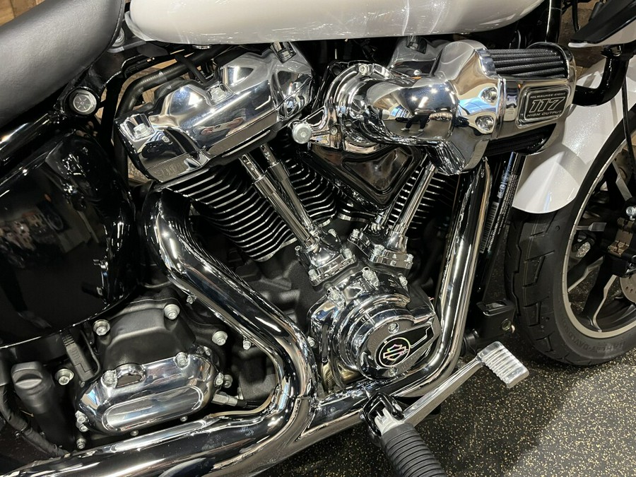 2026 Harley-Davidson® Low Rider® ST White Onyx Pearl - Chrome FXLRS