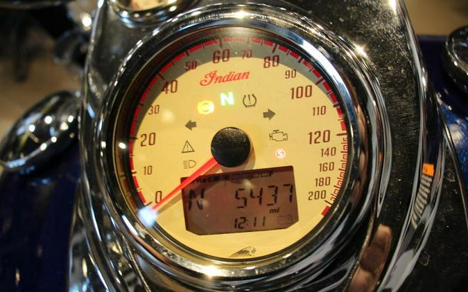 2017 Indian Motorcycle® Springfield™ Blue Sapphire Over Star Silver