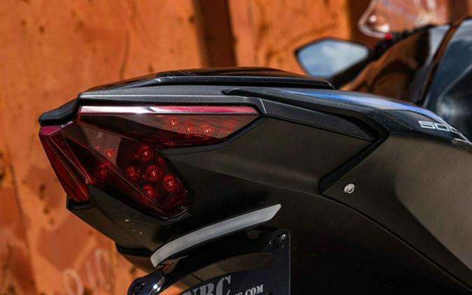 2025 Kawasaki Ninja 500 SE ABS