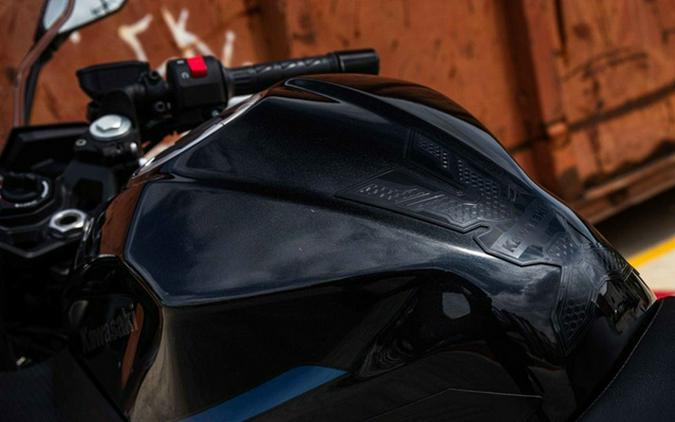 2025 Kawasaki Ninja 500 SE ABS