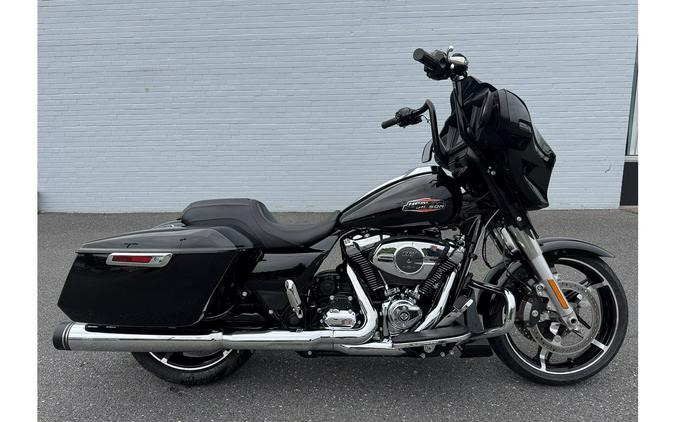 2024 STREET GLIDE - Harley-Davidson®