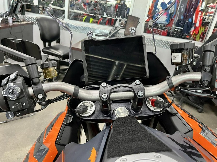 2023 KTM 1290 Super Duke GT