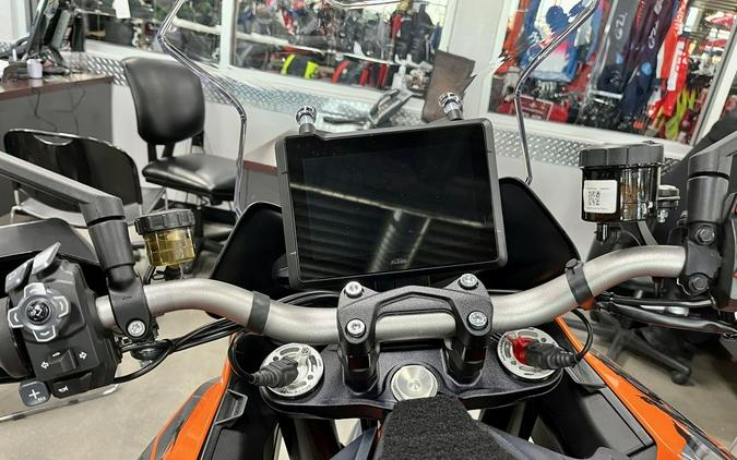 2023 KTM 1290 Super Duke GT