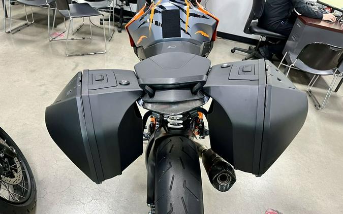 2023 KTM 1290 Super Duke GT