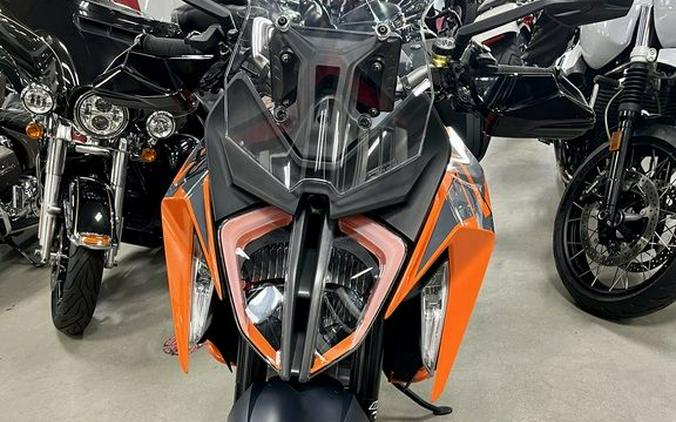 2023 KTM 1290 Super Duke GT