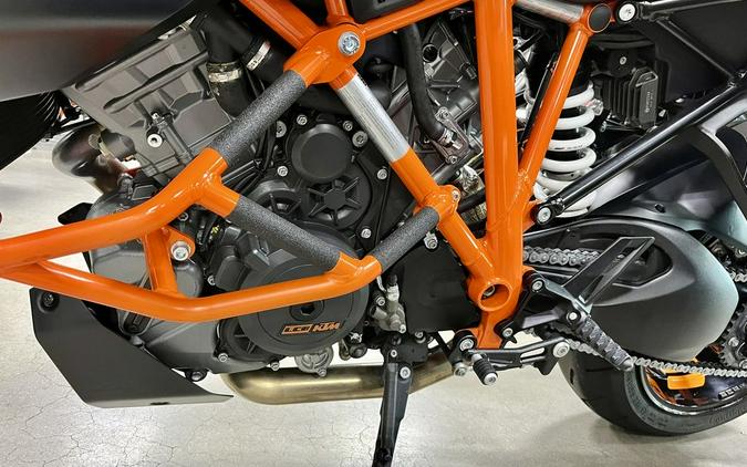 2023 KTM 1290 Super Duke GT