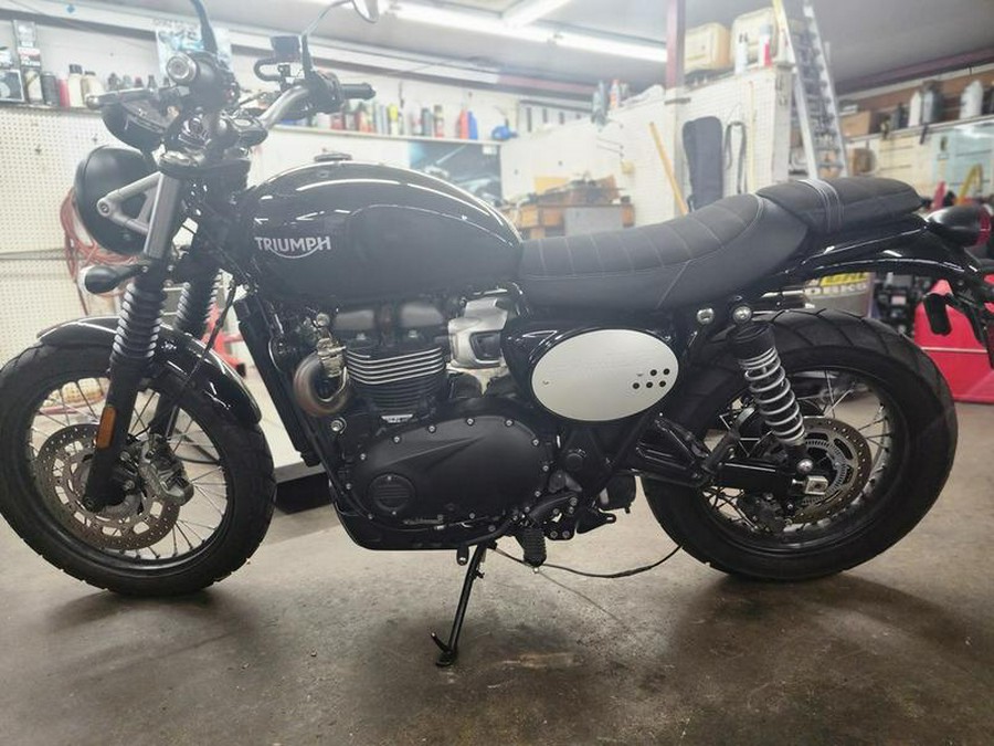 2022 Triumph Street Scrambler Jet Black