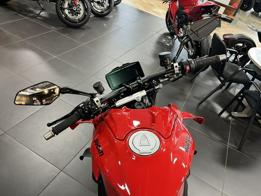 2025 Ducati Streetfighter V4 Ducati Red