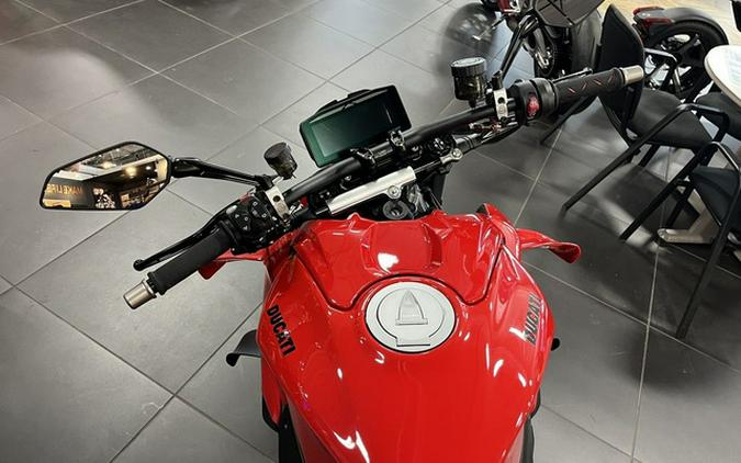 2025 Ducati Streetfighter V4 Ducati Red