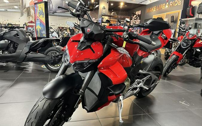 2025 Ducati Streetfighter V4 Ducati Red