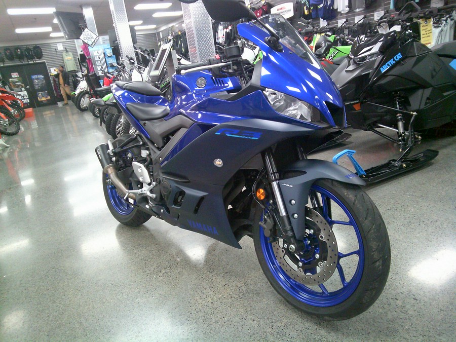 2023 Yamaha YZF-R3 ABS