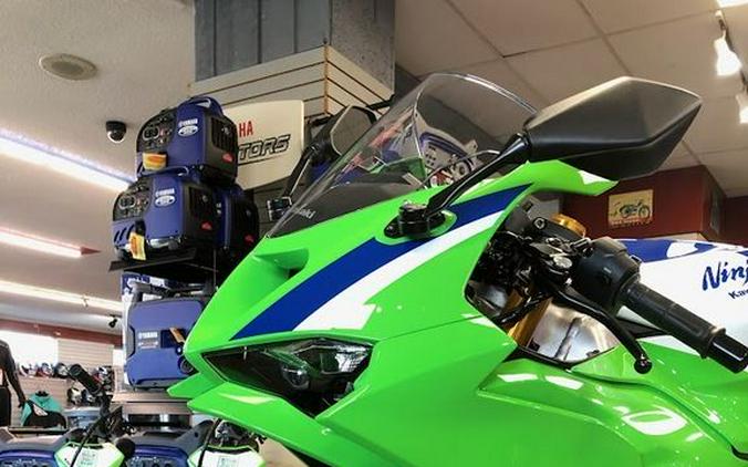 2024 Kawasaki Ninja® ZX™-6R 40th Anniversary Edition ABS