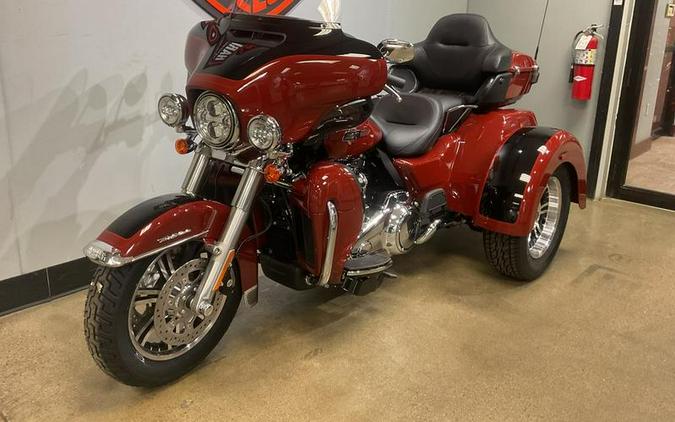 2024 Harley-Davidson® FLHTCUTG - Tri Glide® Ultra