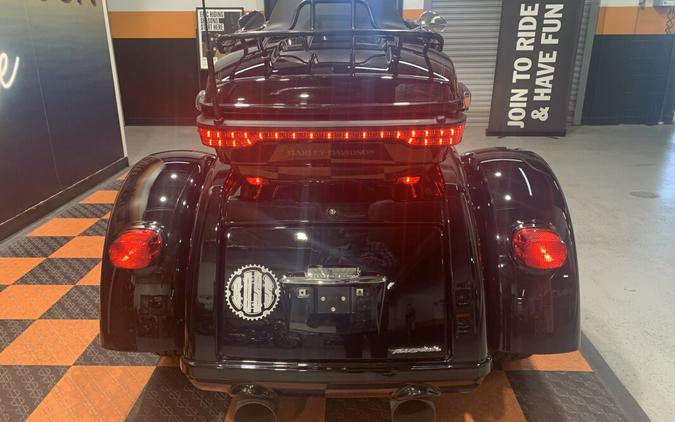 USED 2018 HARLEY-DAVIDSON TRI-GLIDE ULTRA FLHTCUTG FOR SALE NEAR LAKEVILLE, MN