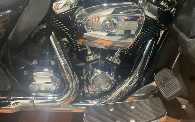 USED 2018 HARLEY-DAVIDSON TRI-GLIDE ULTRA FLHTCUTG FOR SALE NEAR LAKEVILLE, MN