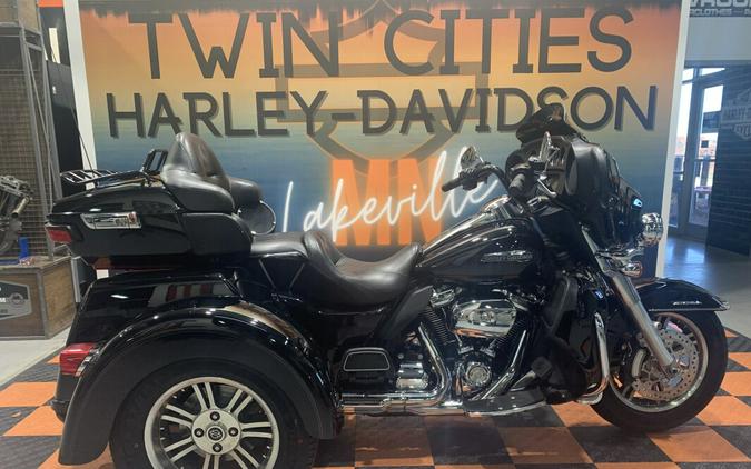 USED 2018 HARLEY-DAVIDSON TRI-GLIDE ULTRA FLHTCUTG FOR SALE NEAR LAKEVILLE, MN