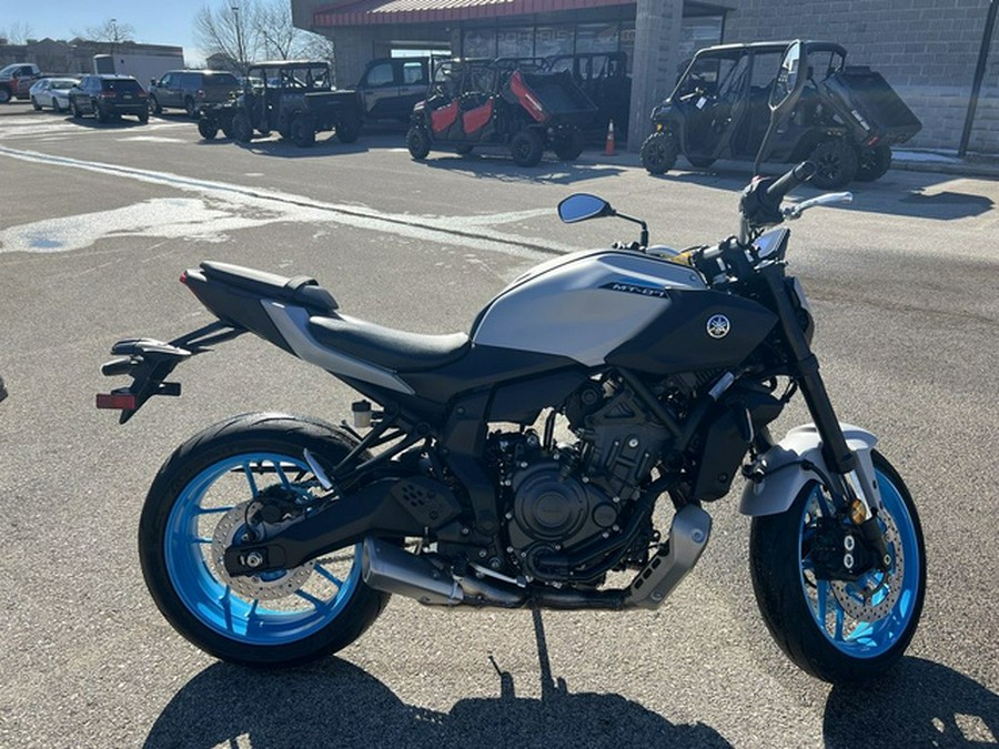 2025 Yamaha MT 07