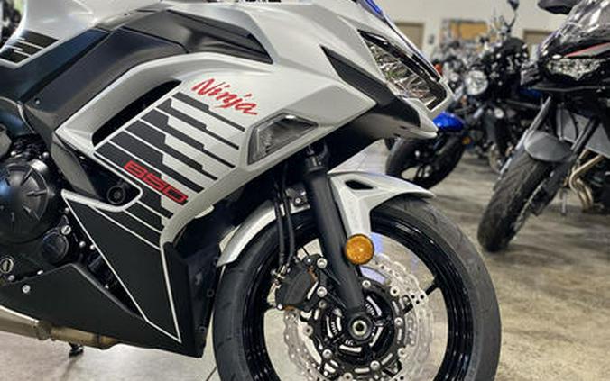 2026 Kawasaki Ninja® 650 ABS