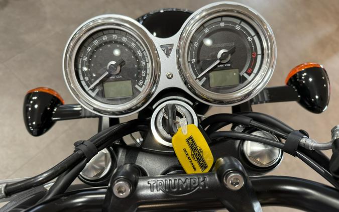 2026 Triumph Bonneville T120 Black