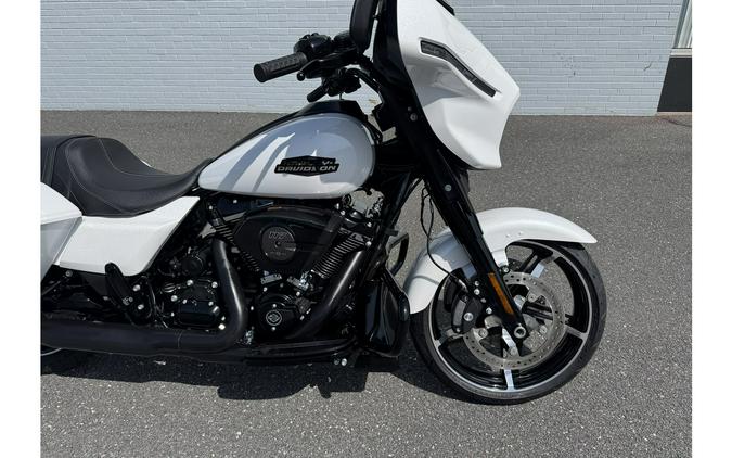 2024 STREET GLIDE - Harley-Davidson®