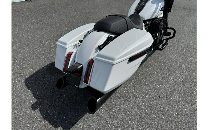 2024 STREET GLIDE - Harley-Davidson®