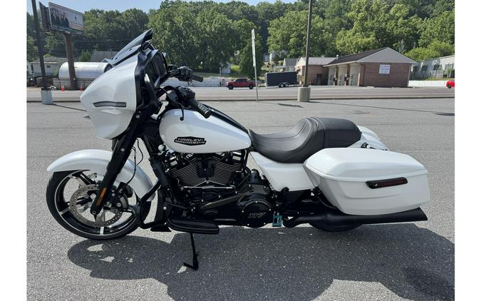 2024 STREET GLIDE - Harley-Davidson®