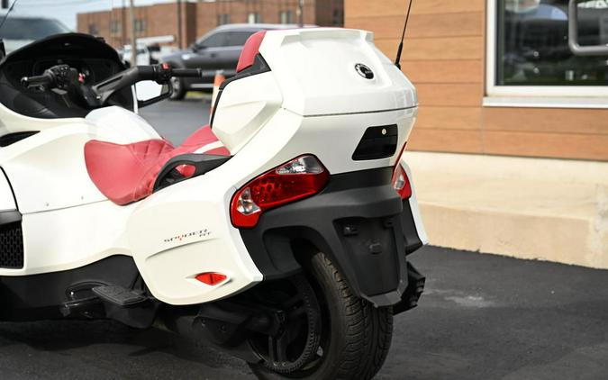 2019 Can-Am® Spyder® RT Limited Dark