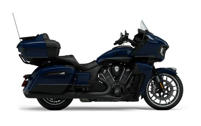 2024 Indian Motorcycle® Pursuit Dark Horse® with PowerBand Audio Package