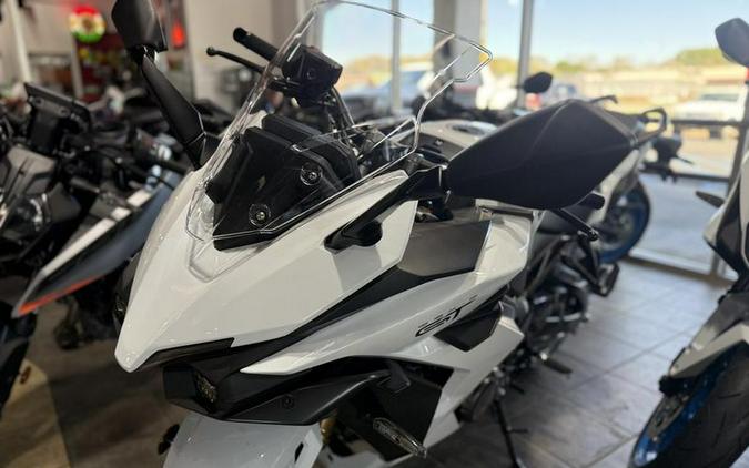 2026 Suzuki GSX-S1000GT+
