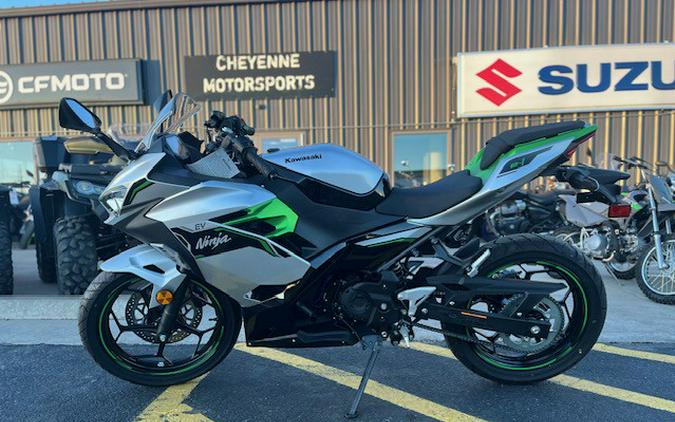 2024 Kawasaki Ninja® e-1 ABS