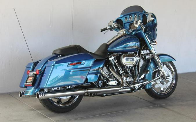 2014 Harley-Davidson® FLHX - Street Glide®