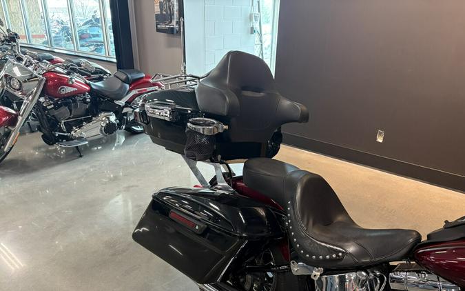 2017 Harley-Davidson® Heritage Softail® Classic Two-Tone Mysterious Red Sunglo/Velocity Red Sunglo