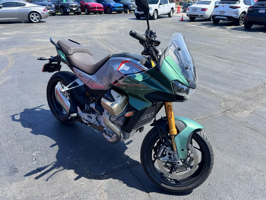 2023 Moto Guzzi V100 Mandello S